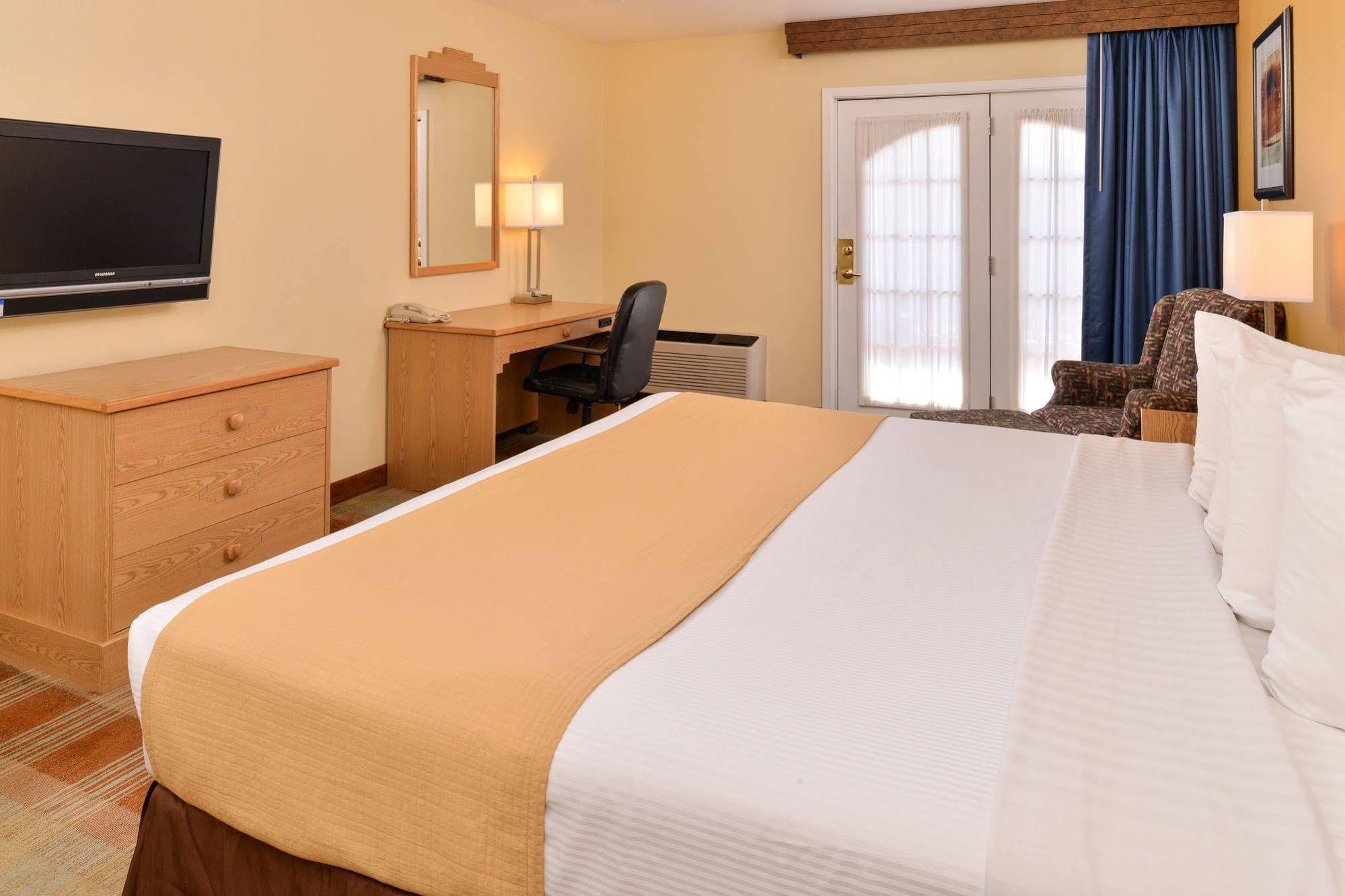 Best Western Kiva Inn Fort Collins Dış mekan fotoğraf